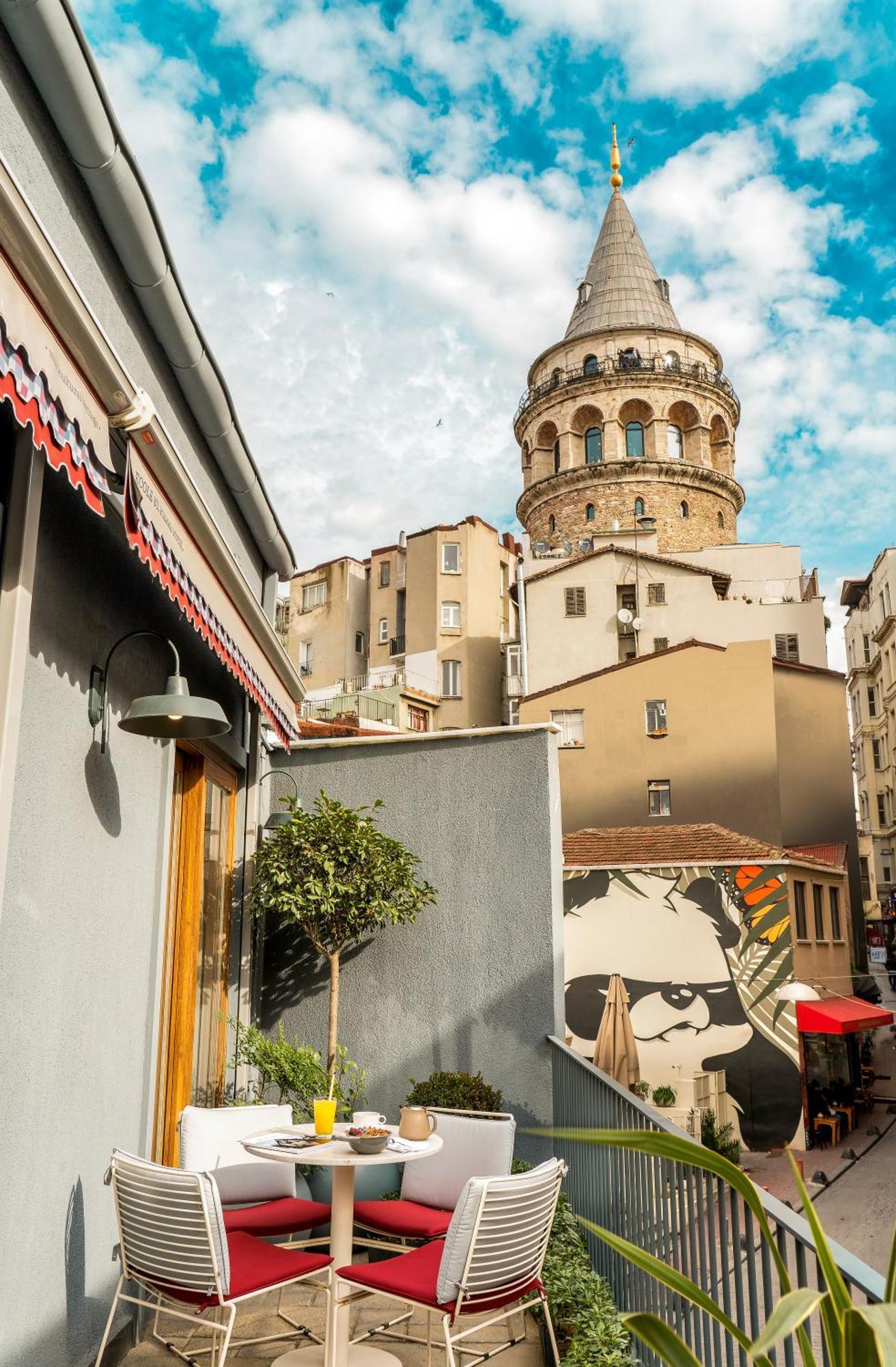 Ecole St. Pierre Hotel Istanbul Exterior foto